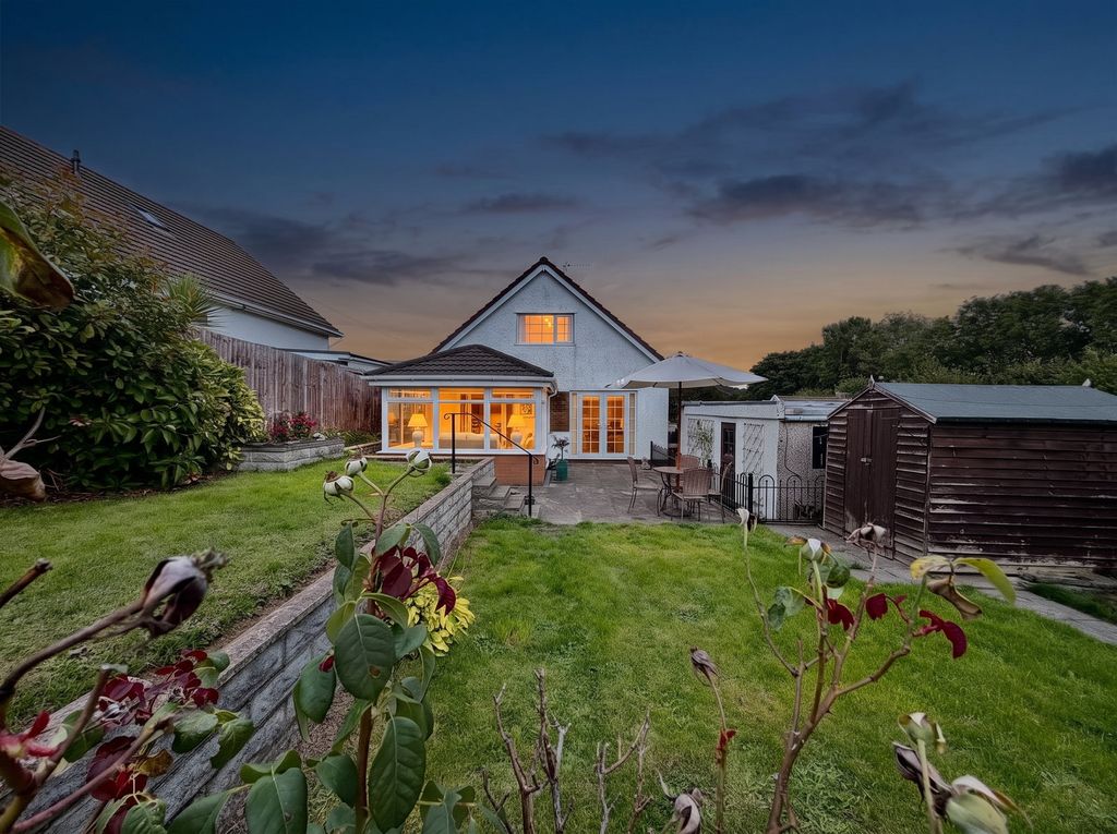 Property photo 1 of 49