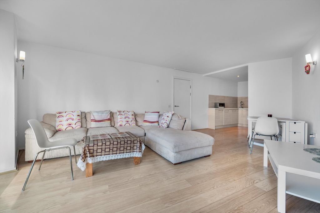 Property photo 3 of 14 Image