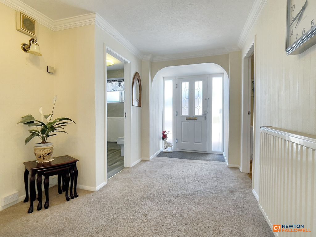 Property photo 2 of 30