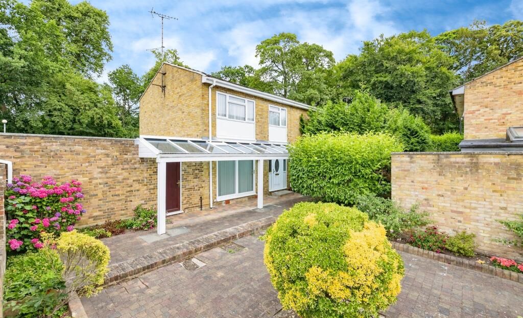 Property photo 1 of 18