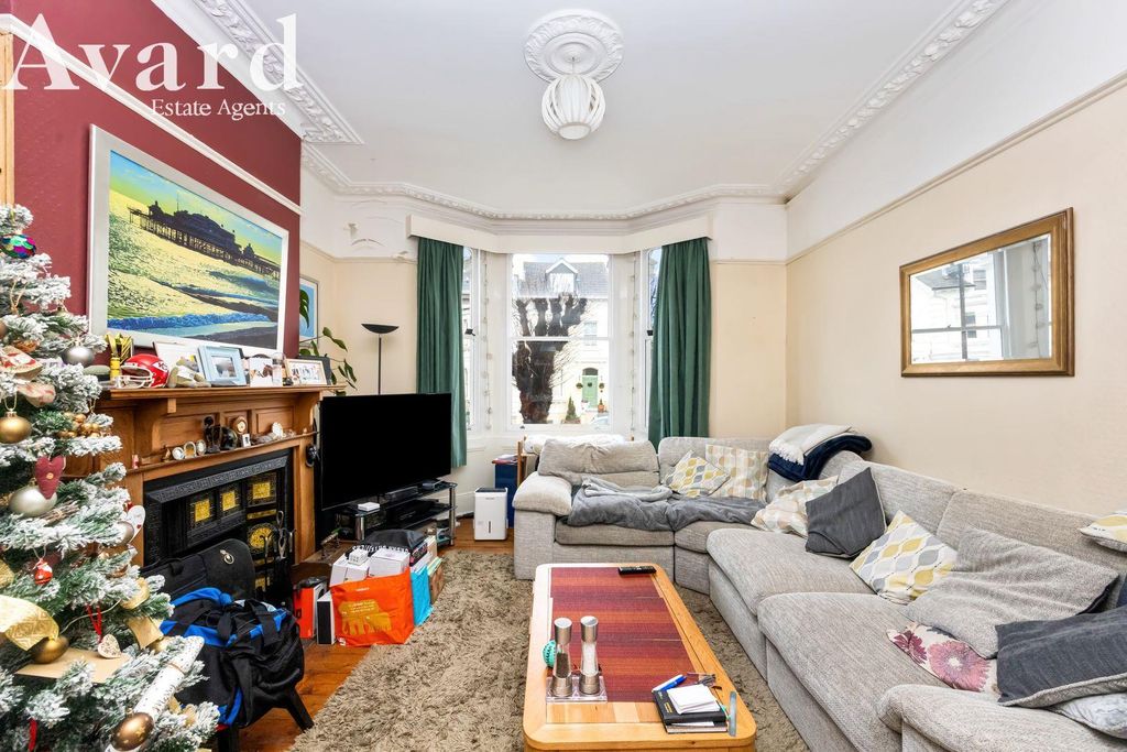 Property photo 2 of 19 111.Jpeg