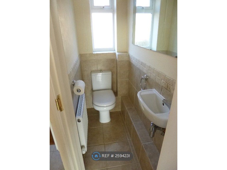 Property photo 2 of 24