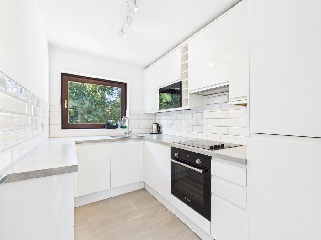 Property photo 1 of 21 Kitchen