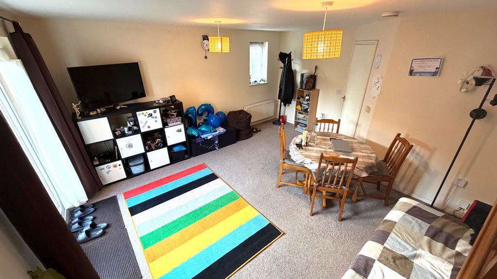 Property photo 3 of 11 Img_4571