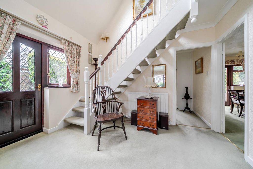 Property photo 2 of 16 Entance Hallway.Jpg