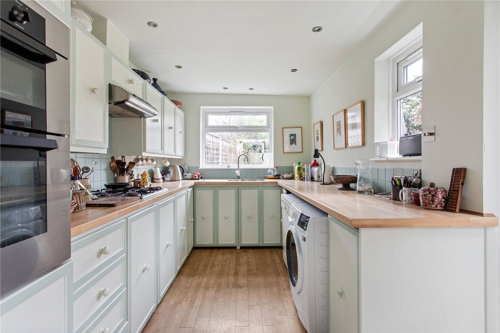 Property photo 2 of 12 Picture No. 06