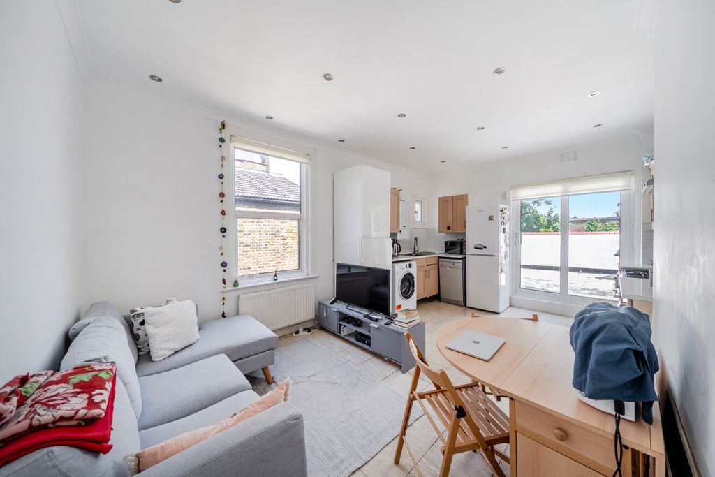 Property photo 2 of 17 1493501-9-6A58c75...