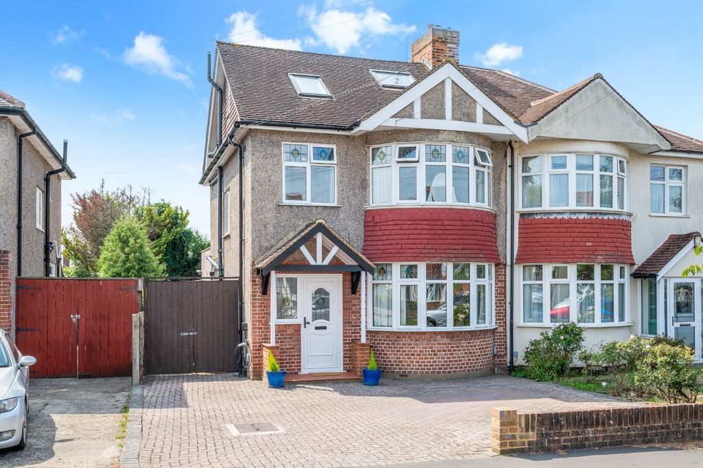 Property photo 1 of 20 Courtlands Drive,  (20).Jpg