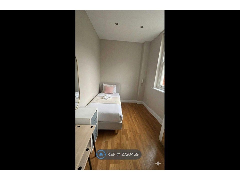 Property photo 1 of 5 Bedroom