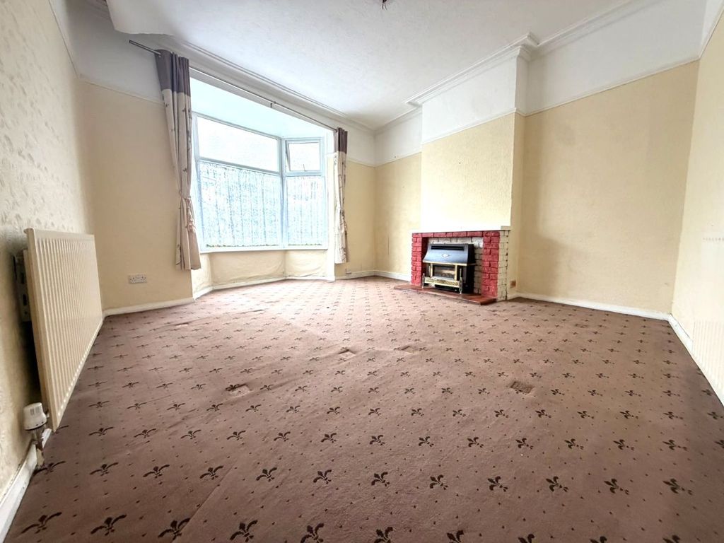 Property photo 2 of 24