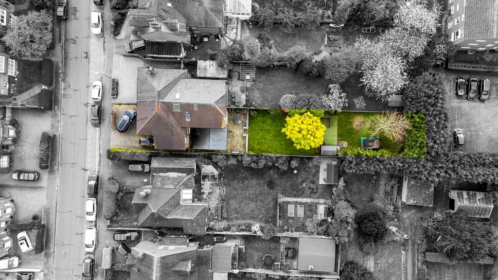 Property photo 1 of 31