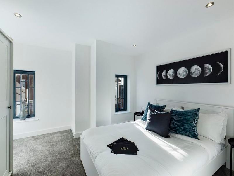 Property photo 3 of 12 Photo 3