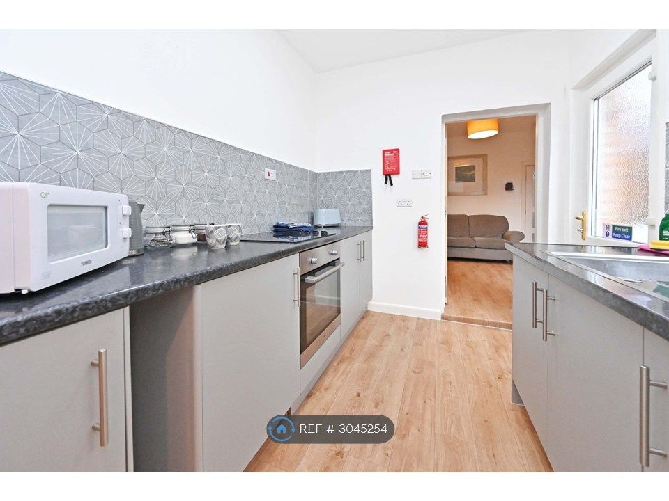 Property photo 3 of 29