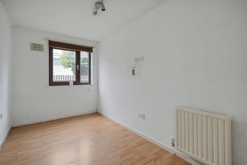 Property photo 2 of 16 51 Carter Gate, Nottingham, Ng1 1Gl
