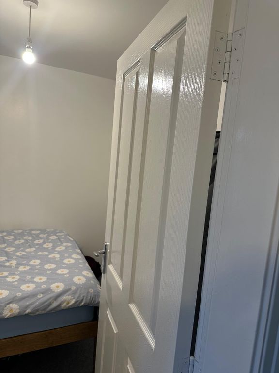 Property photo 3 of 31 Bedroom