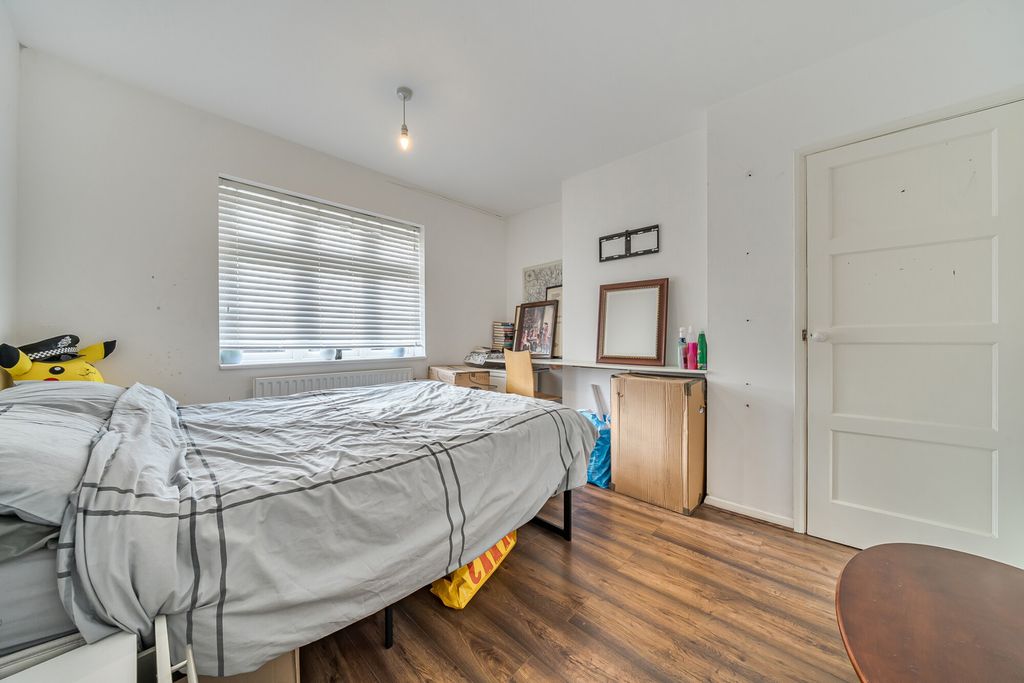 Property photo 3 of 22 Bedroom