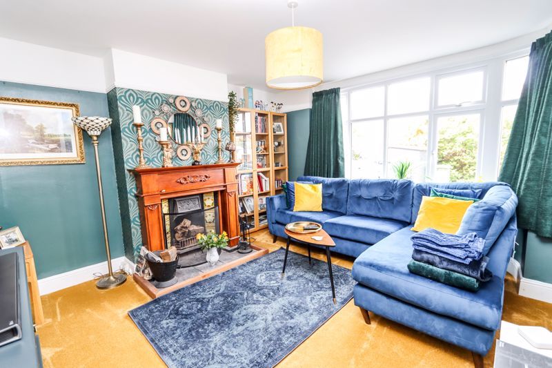 Property photo 2 of 31 Sitting Room