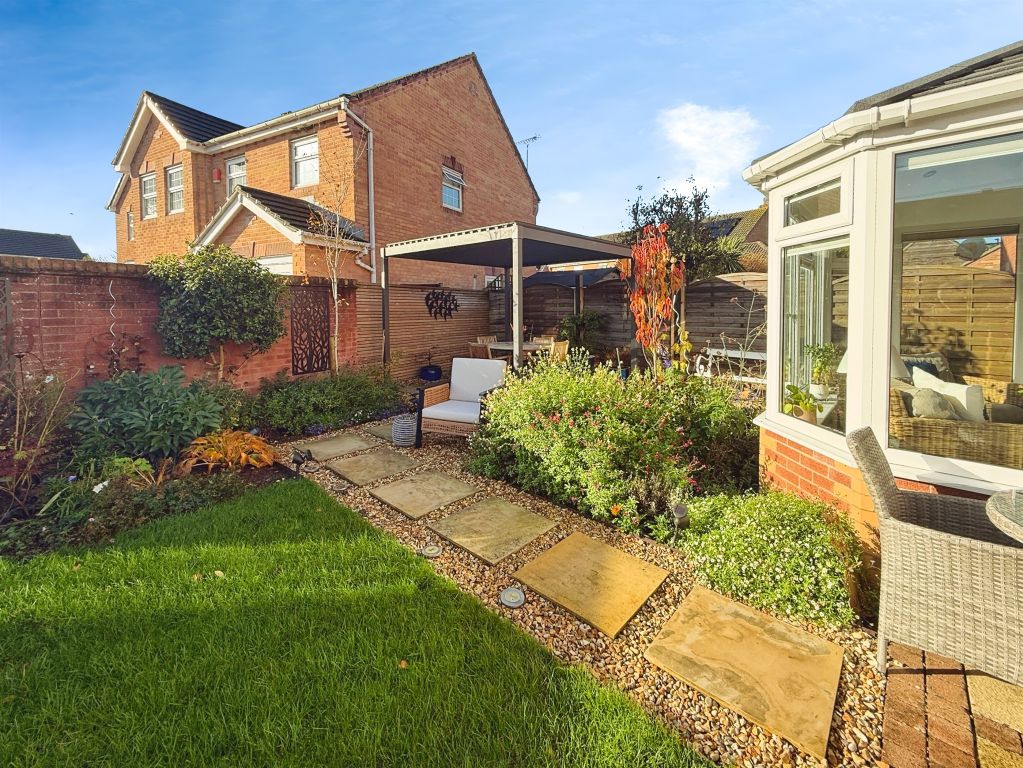 Property photo 2 of 22