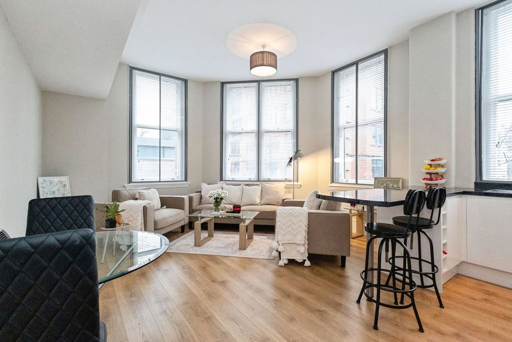 Property photo 2 of 14 Pbox-Img.Jpg