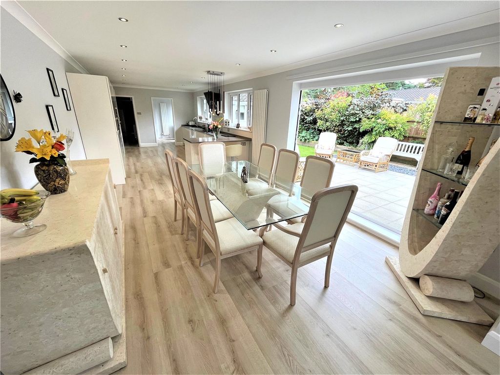 Property photo 1 of 28 Picture No. 22