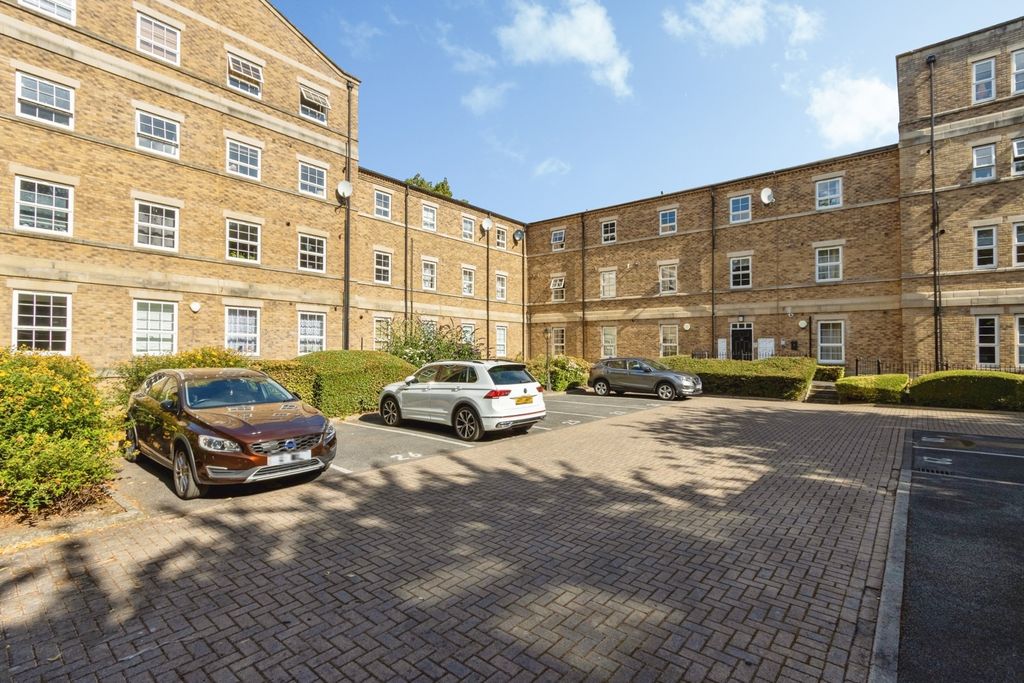 Property photo 1 of 13 Pbox-Img.Jpg