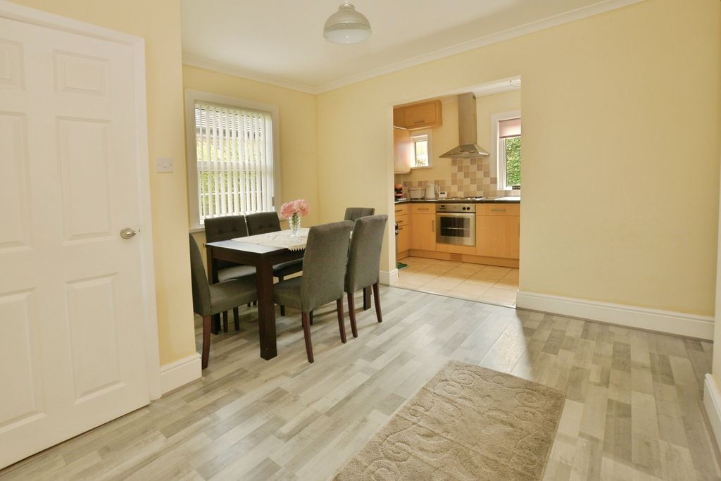 Property photo 3 of 16 Pbox-Img.Jpg