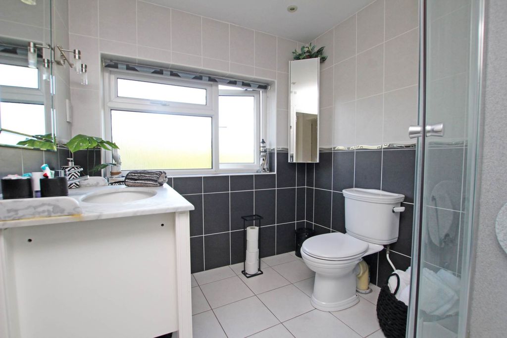 Additional image 13 of 5 bed detached house for saleCompton Drive, Eastbourne BN20