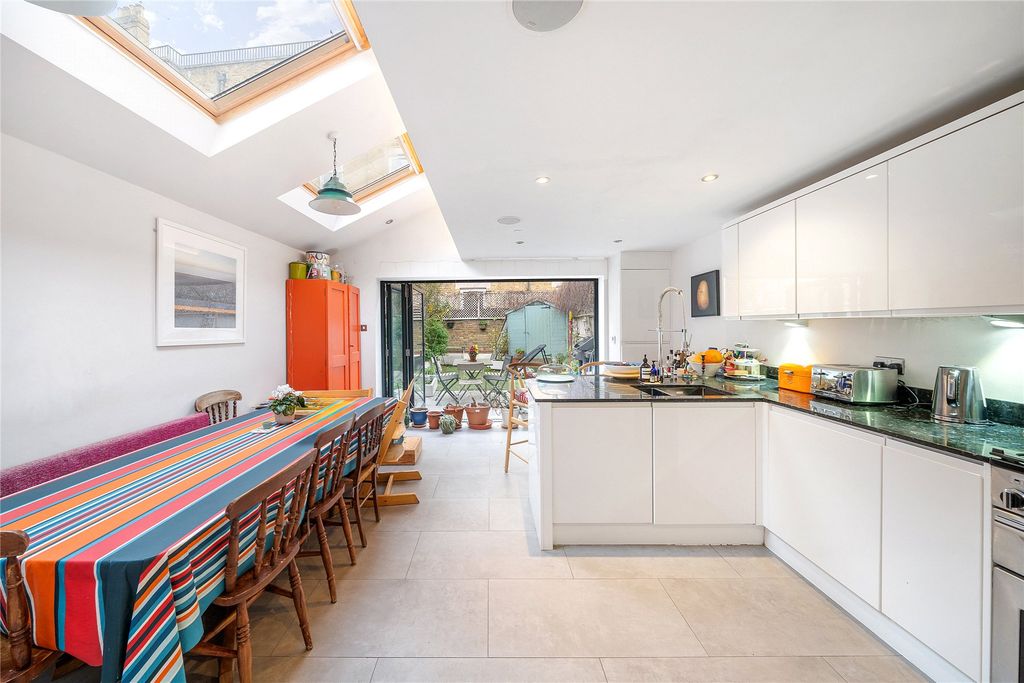 Property photo 2 of 14 Picture No. 09