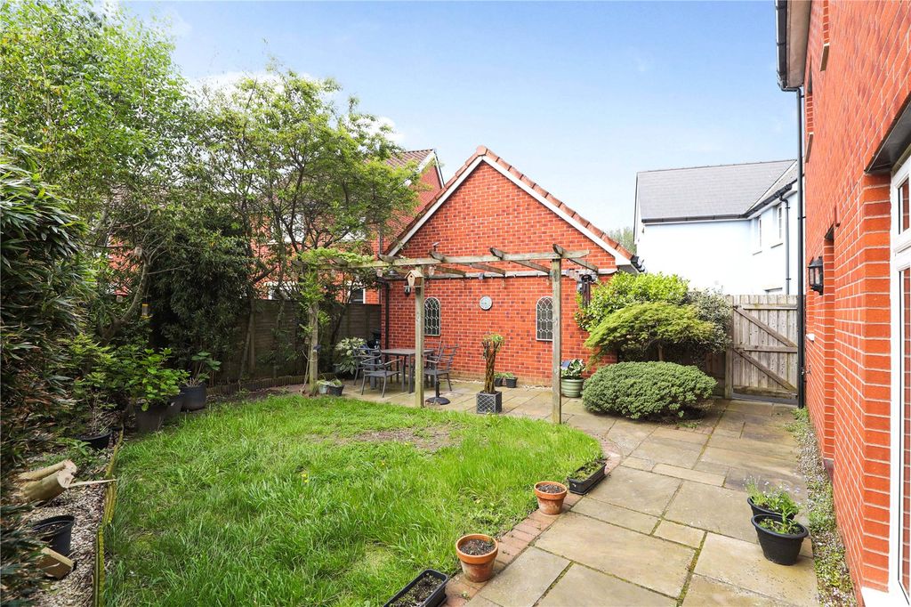 Property photo 3 of 24 Picture No. 27