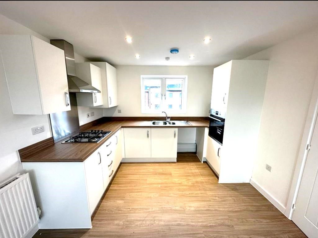 Property photo 1 of 7 79 Newman Kitchen.Png