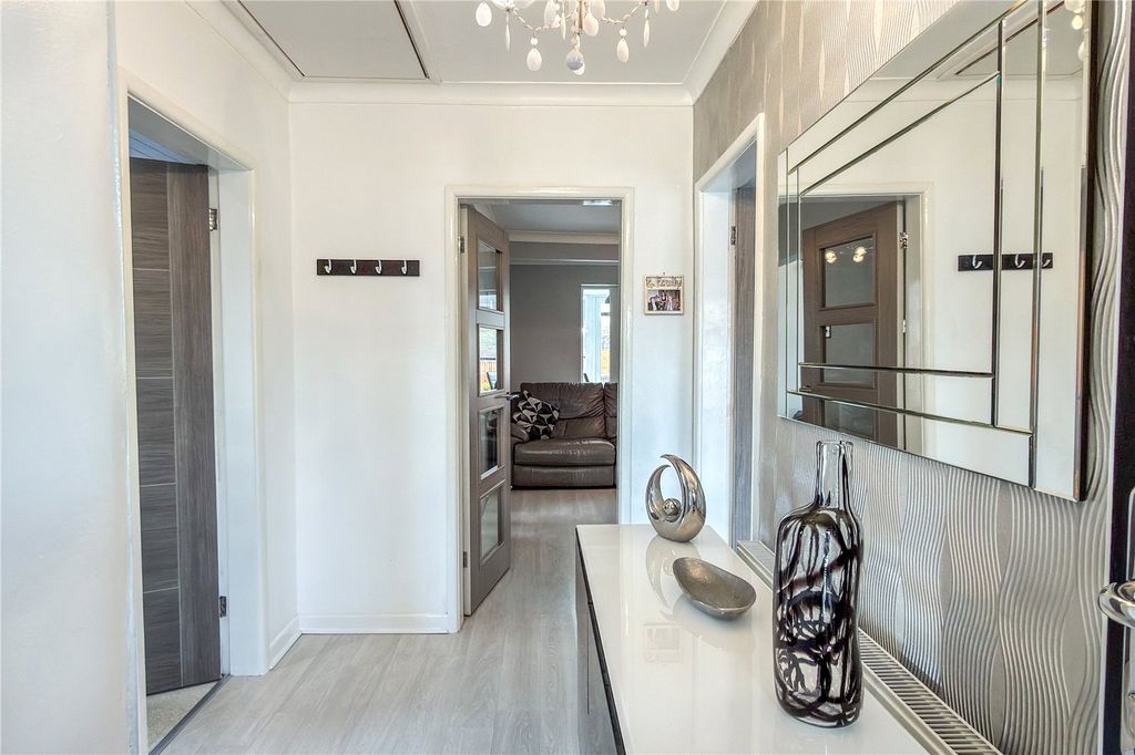 Property photo 2 of 22 Picture No. 02