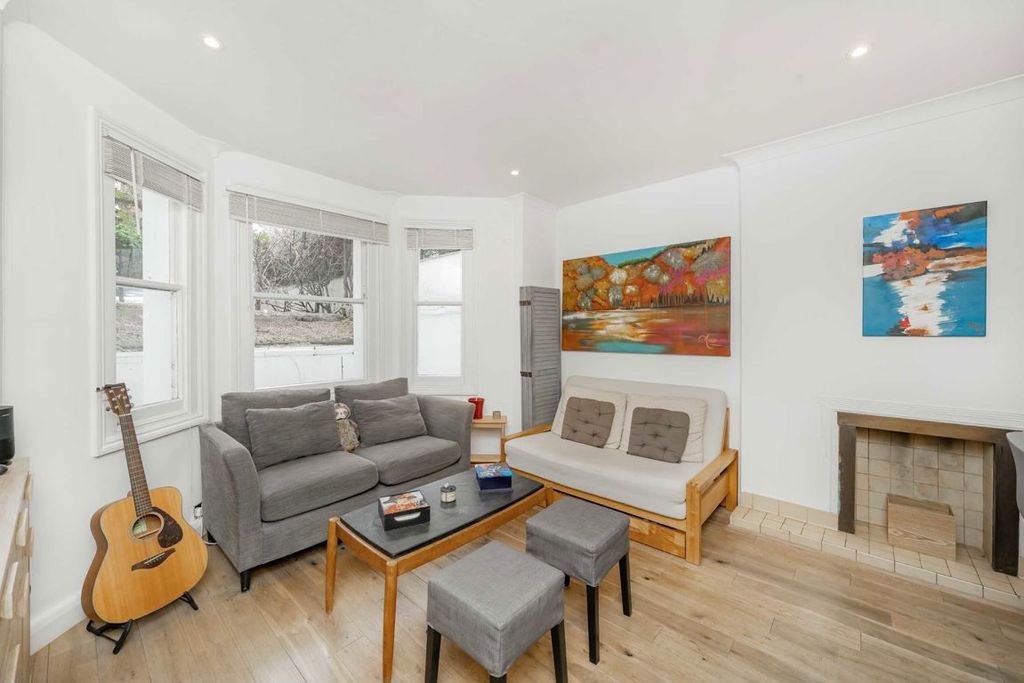 Property photo 1 of 4