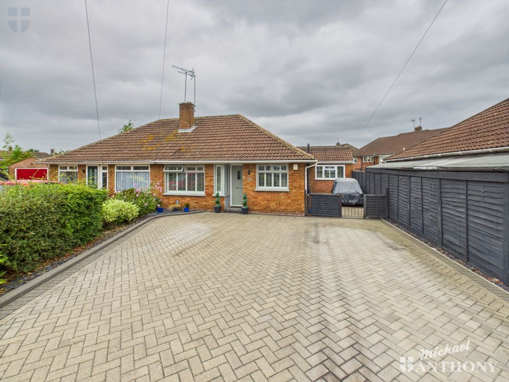Property photo 1 of 20 Cam03852G0-Pr0372-Still024