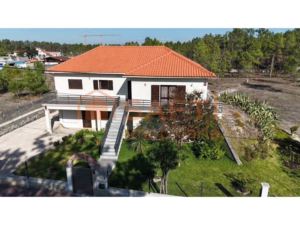 Property photo 1 of 49 House T3 And House T2, In Pataias-Gare, With Garage