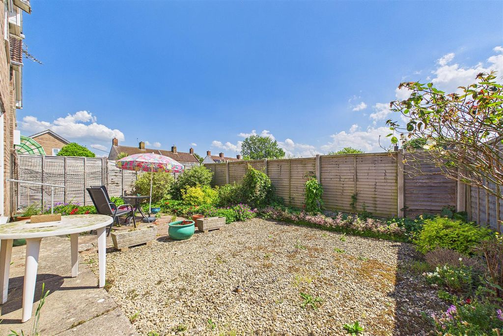 Property photo 2 of 13