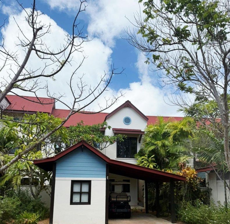 Property photo 2 of 24