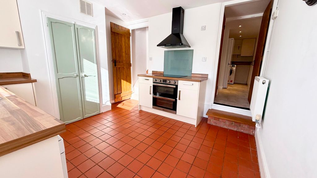 Property photo 3 of 22