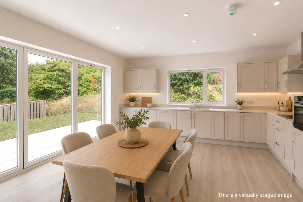 Property photo 3 of 11 3 - Picture No. 03