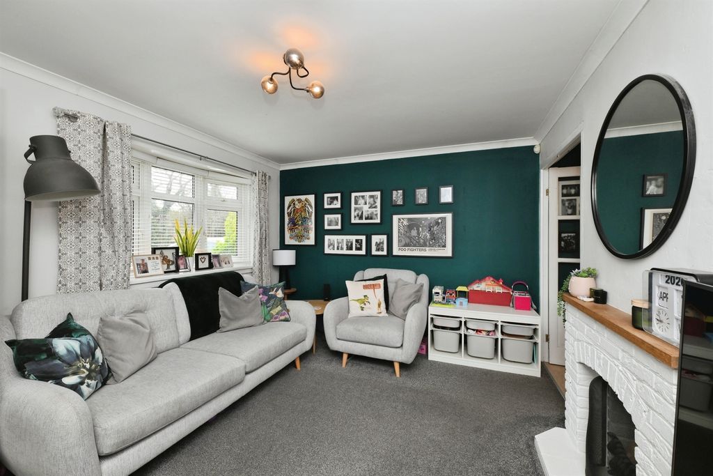 Property photo 2 of 15