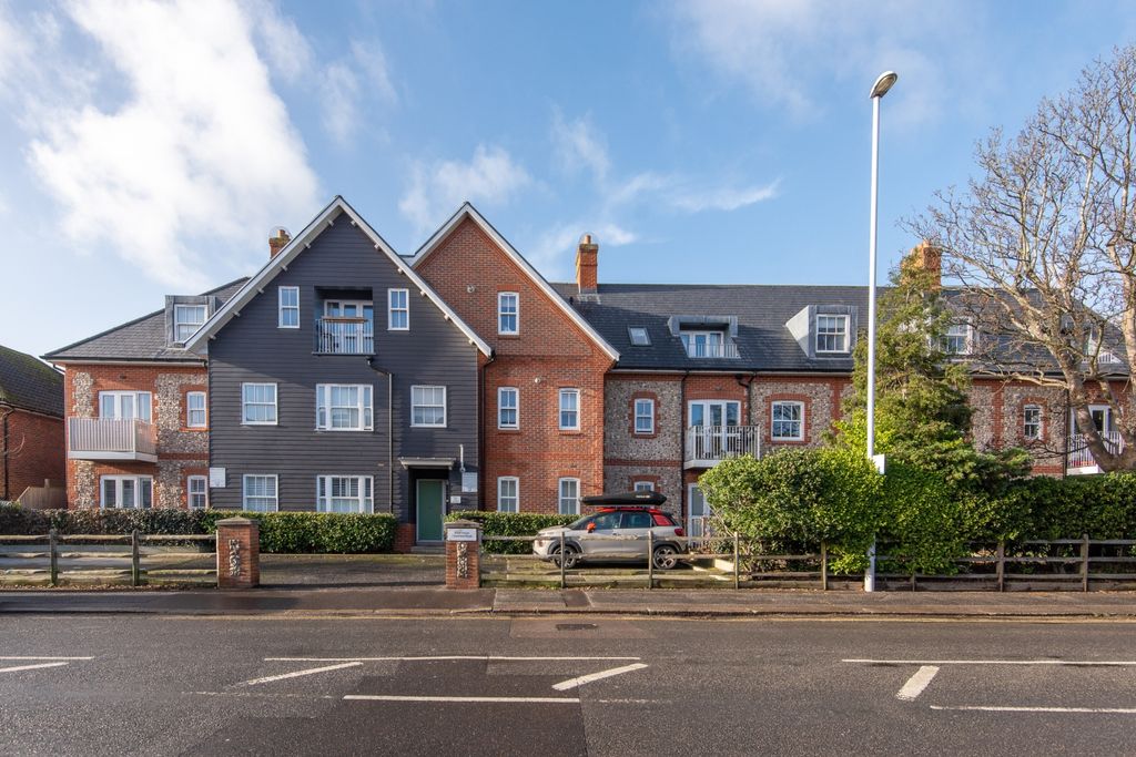 Property photo 1 of 25 21Irene-1