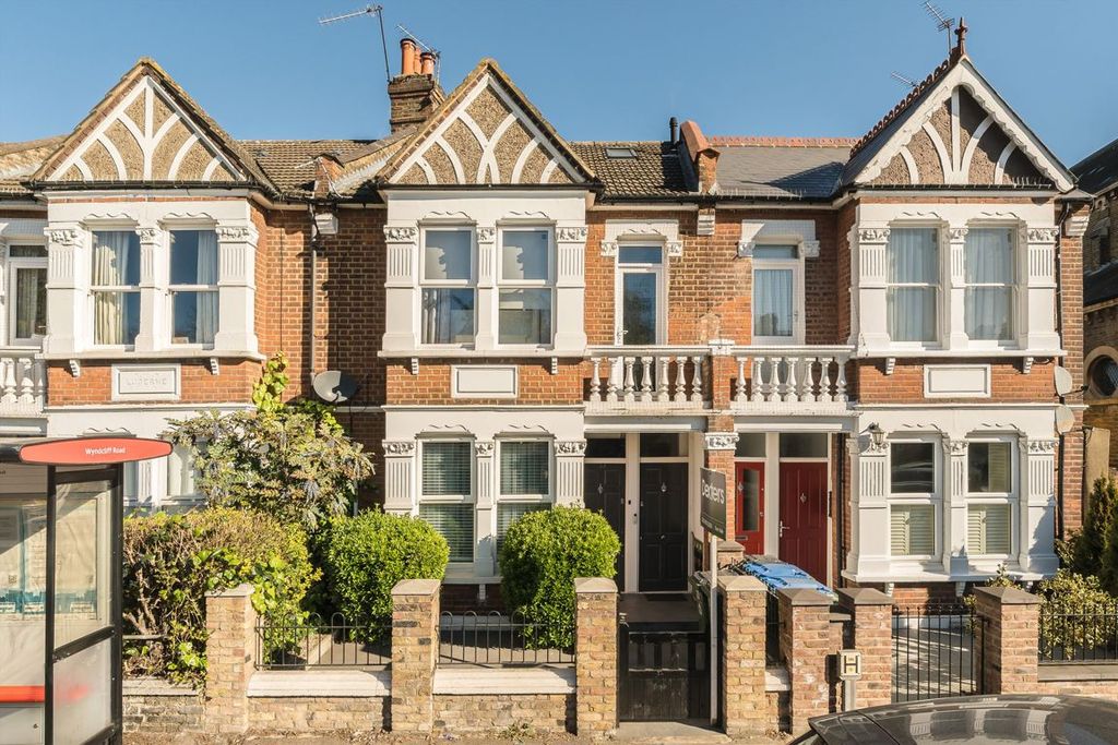 Property photo 1 of 5