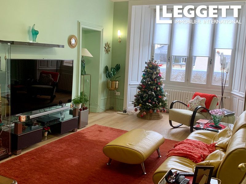 Property photo 2 of 10