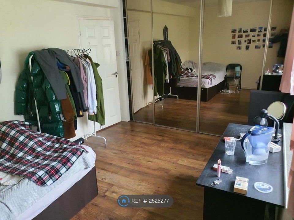 Property photo 3 of 10