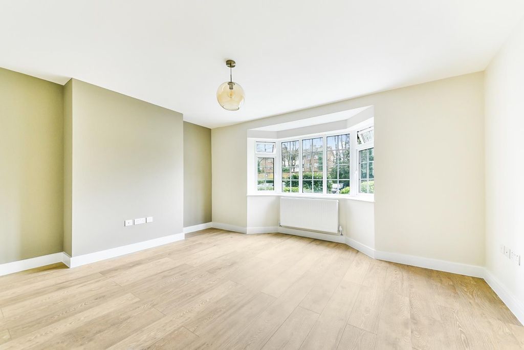 Property photo 2 of 12 68Bd86De-4037-4Fe4-B0Ff-5Bba53d42Bd4.Jpg