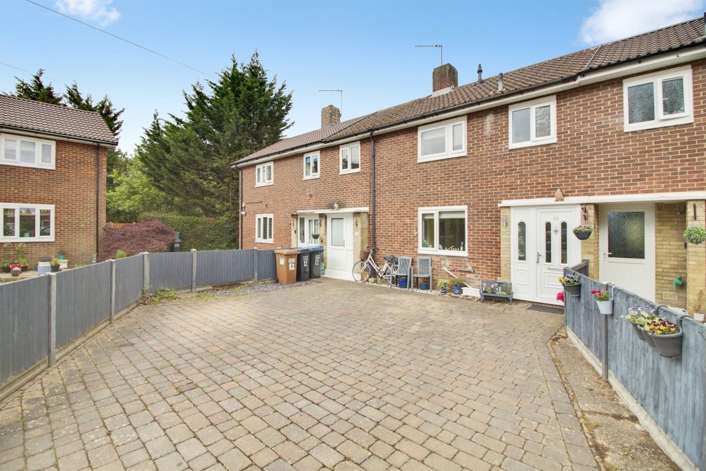 Property photo 1 of 28