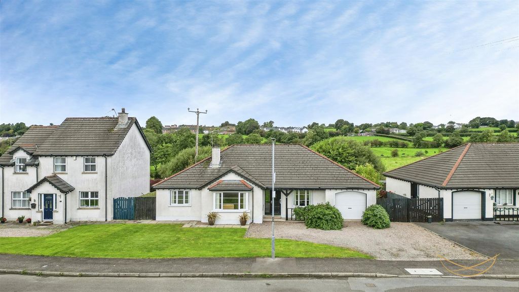Property photo 1 of 45 Dhp-2.Jpg