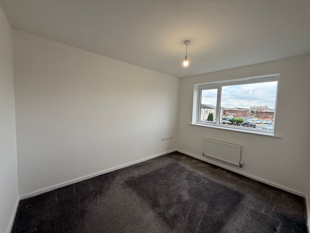 Property photo 3 of 9 En-Suite