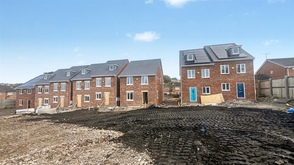 Property photo 2 of 15 Img_5942.Jpg