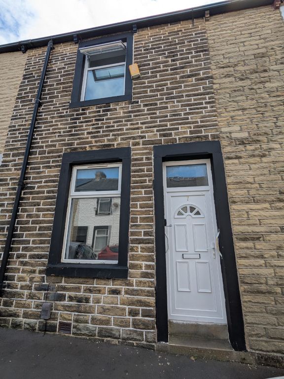 Property photo 1 of 25