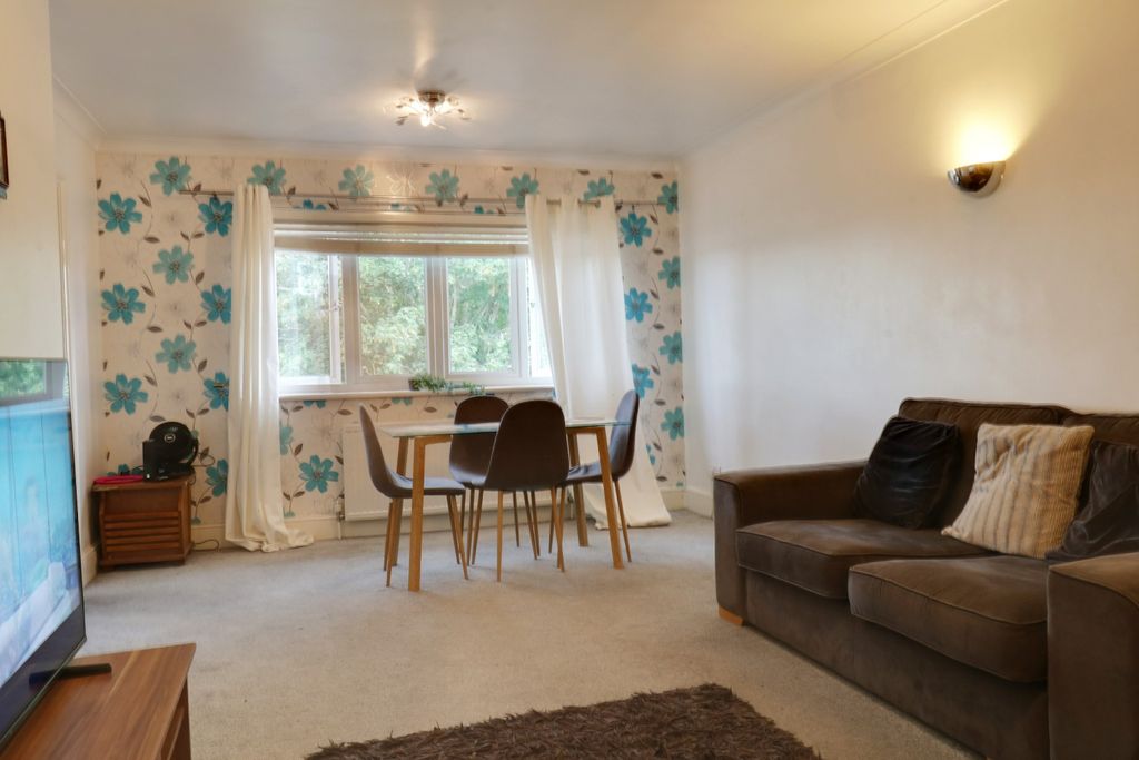 Property photo 2 of 11 4404621